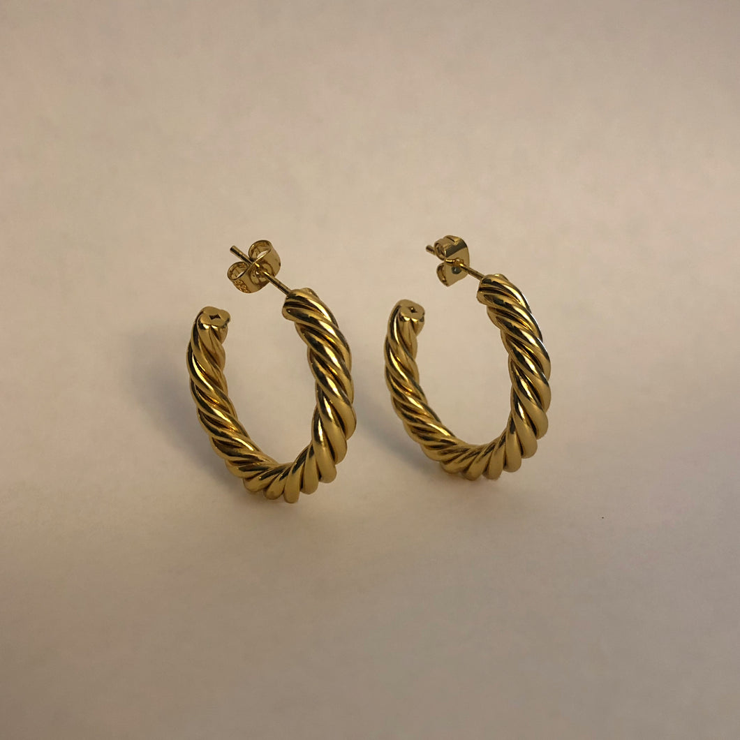 ELISABETH HOOPS